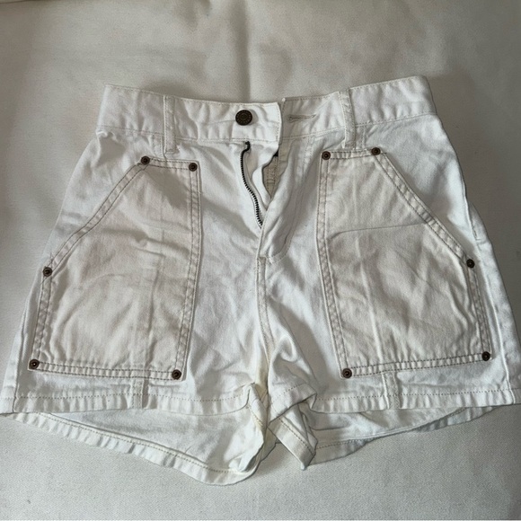 OU High-rise denim short with a two-tone twist. Size 24. Used in good condition. - Picture 2 of 2